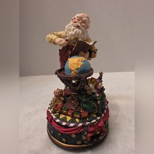 1997 Musical Santa Checking His List Revolving World Planning His Route "Joy To